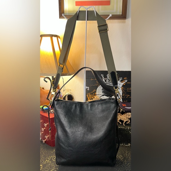 Fossil Black Pebble Leather Crossbody Hobo Shoulder bag w Guitar & Handle Strap - Picture 2 of 13